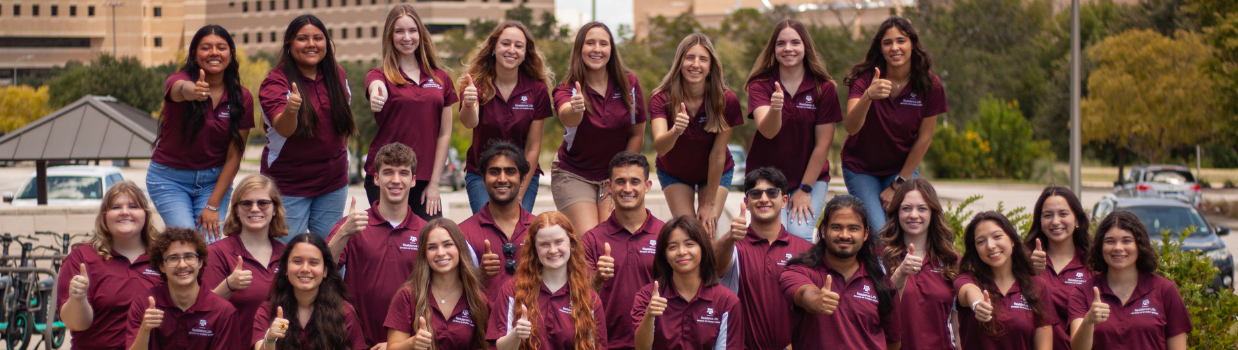 Academic peer mentor group photo with them smiling